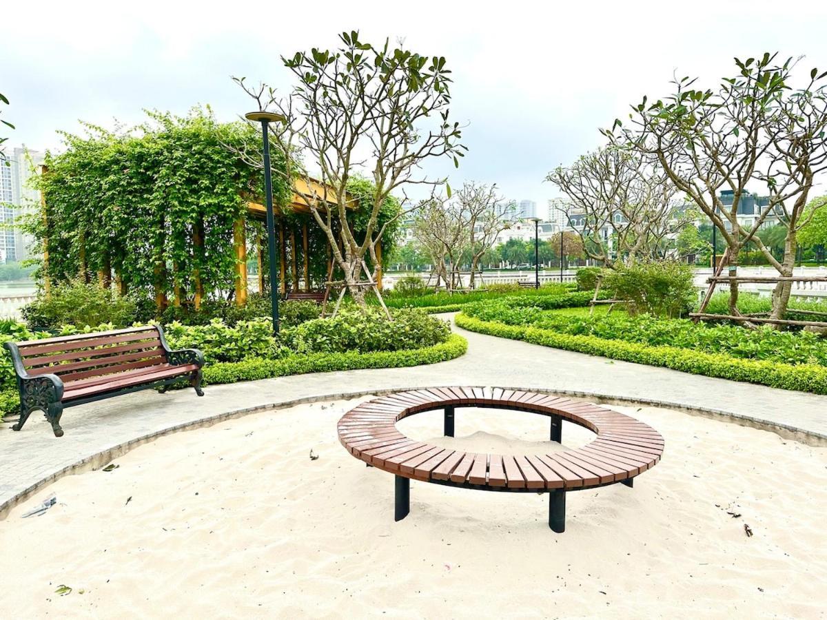 Căn hộ Delux Two Bedroom In Vinhomes Bay Near Wj Marriott *