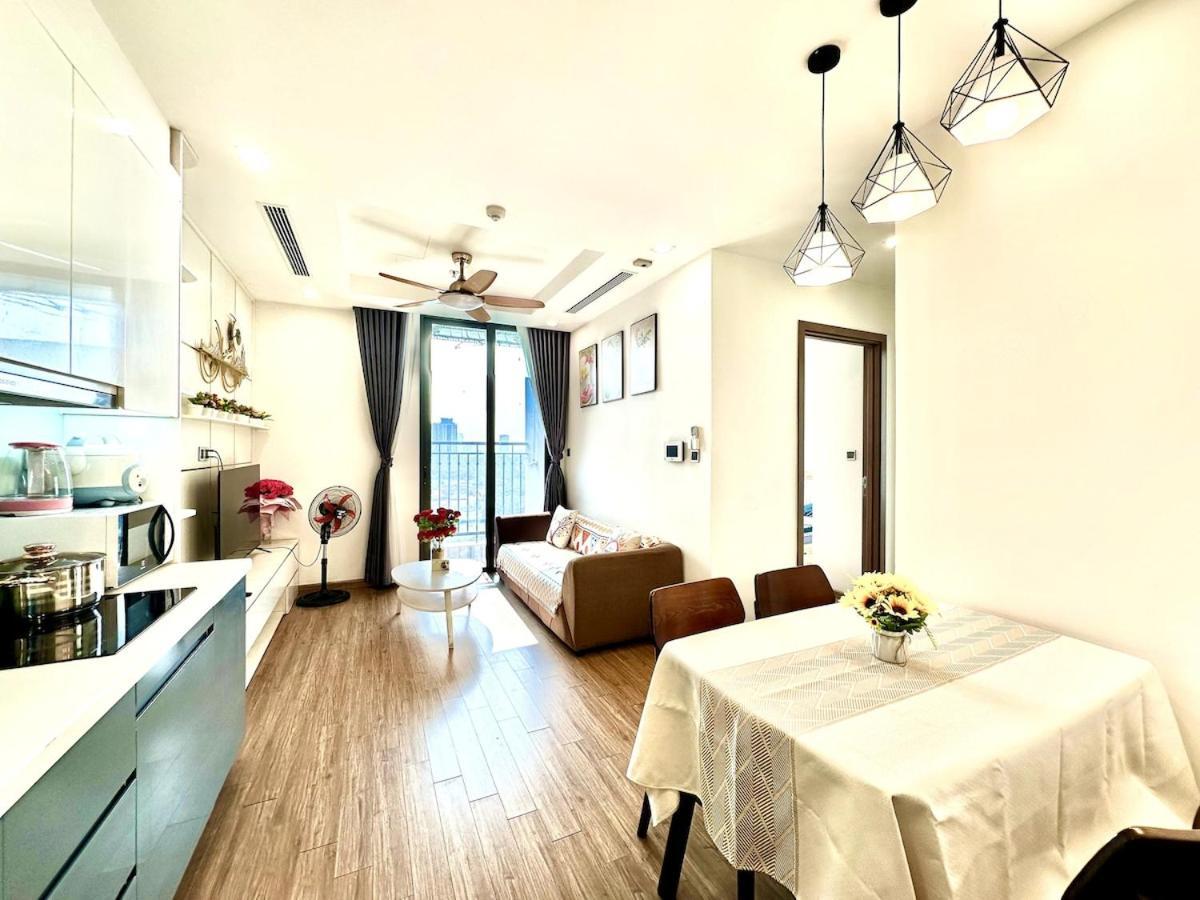 Delux Two Bedroom In Vinhomes Bay Near Wj Marriott