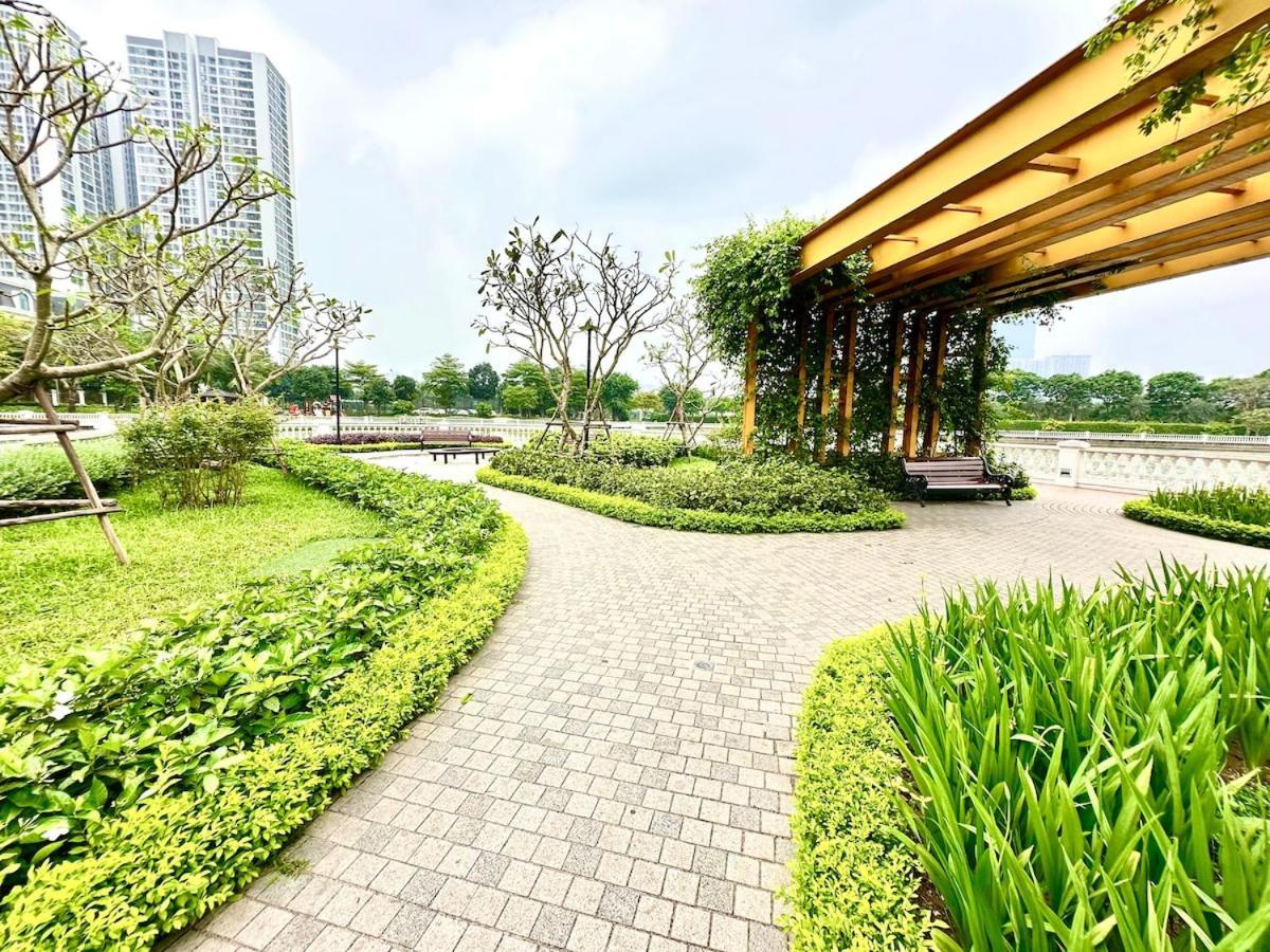 Delux Two Bedroom In Vinhomes Bay Near Wj Marriott *