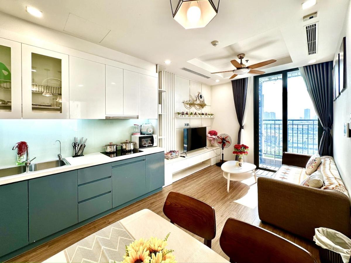 Delux Two Bedroom In Vinhomes Bay Near Wj Marriott Apartment Hanoi