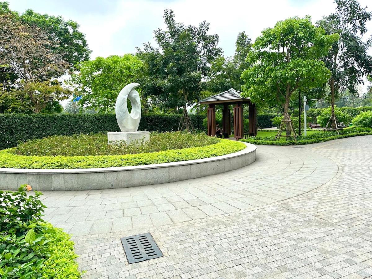 Apartment Delux Two Bedroom In Vinhomes Bay Near Wj Marriott