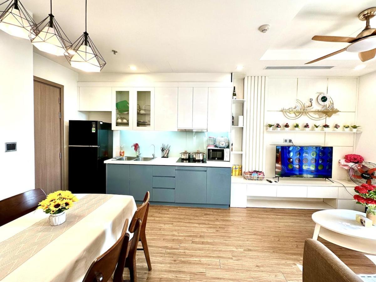 Delux Two Bedroom In Vinhomes Bay Near Wj Marriott Hanoi